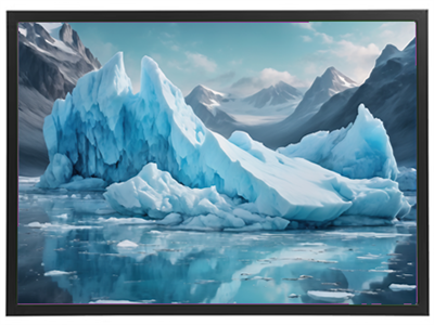 Et imponerende isbjerg svømmer i klart vand, omgivet af majestætiske bjerge.