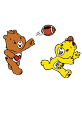 To farverige bjørne leger med en bold i en munter atmosfære.