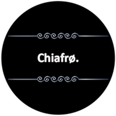 Billede med teksten Chiafrø præsenteret på en sort baggrund med dekorative elementer.