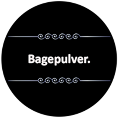 Billedet viser ordet Bagepulver i en enkel og elegant typografi på sort baggrund.