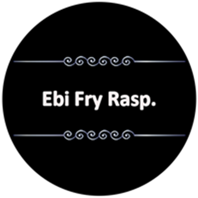 Et billede af teksten Ebi Fry Rasp. på en sort baggrund, der indikerer en sprød ret.