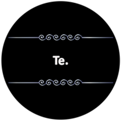 En stilfuld grafisk illustration med teksten Te. på en sort baggrund, prydet med dekorative elementer.