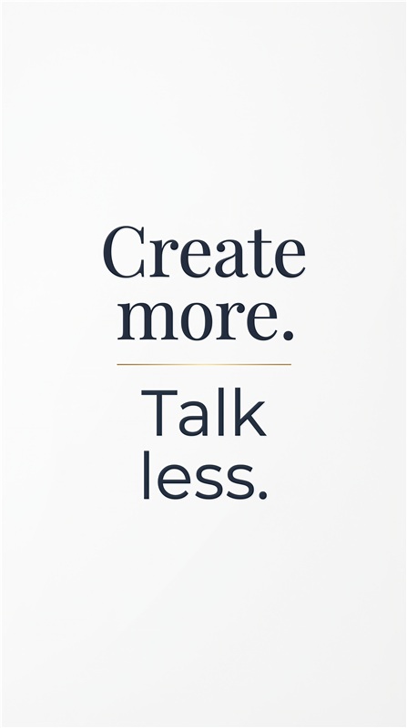 Skab mere. Tal mindre. - Få inspiration til at fokusere på kreativitet med denne stilfulde plakat. Dens motiverende budskab opfordrer til handling frem for snak, perfekt til dit arbejdsområde eller kreative hjørne.