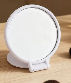 Mini Foldbart Makeup Spejl – Hvid – 6,99 × 6,2 cm