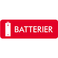 Et skilt med ordet BATTERIER på rød baggrund, der indikerer korrekt affaldshåndtering.