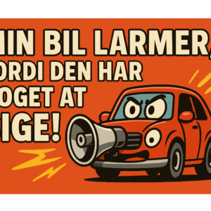 Rød bil med en megafon, der står på en orange baggrund med tekst om bilens støj.