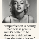 Portræt af Marilyn Monroe med et citat om skønhed og galskab.